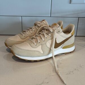 Nike Men's Internationalist Sneakers